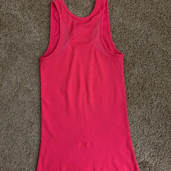 Under Armour Tank Tops - Picture 7 of 10